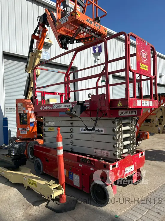 2017 MEC 4046SE Scissor Lift