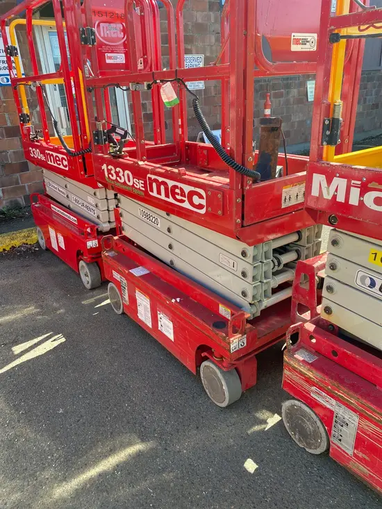 2019 MEC 1330SE Scissor Lift