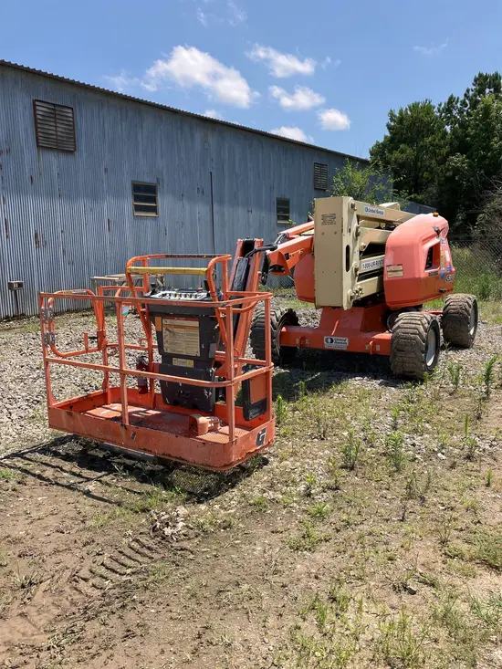 2015 JLG 450AJ Articulating Boom Lift