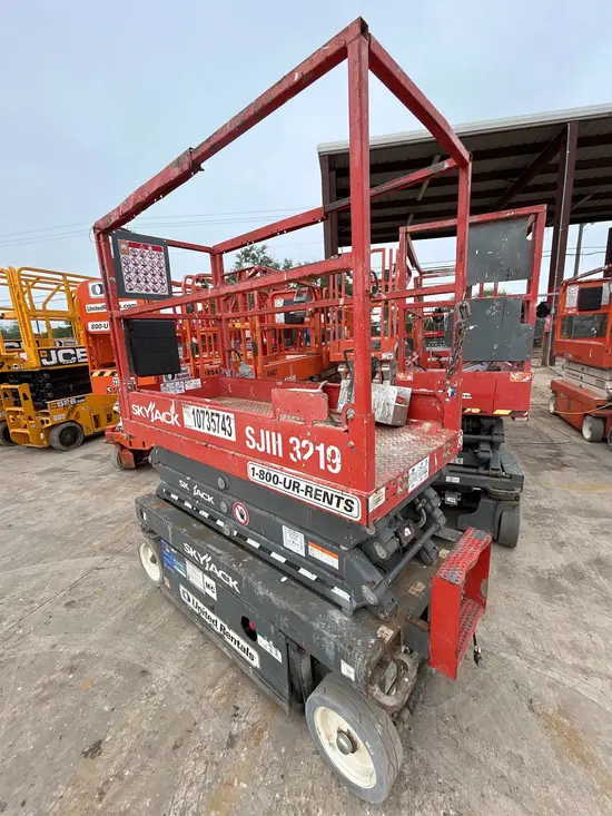 2018 Skyjack SJIII3219 Scissor Lift