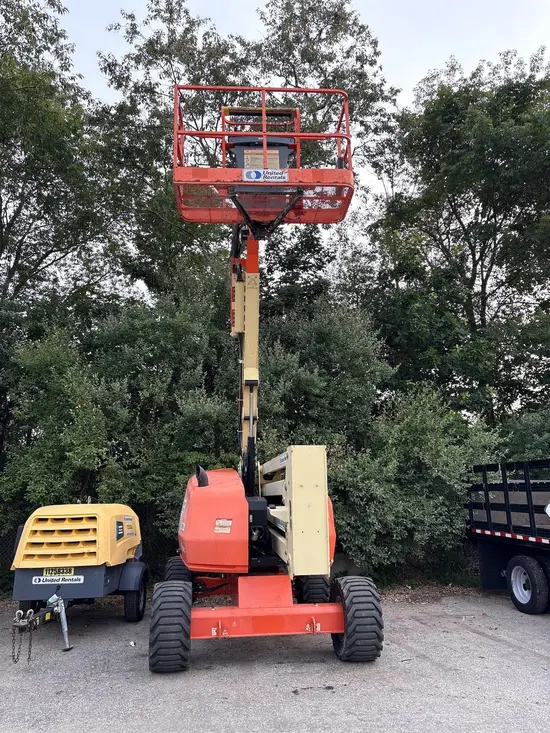 2017 JLG 450AJ Articulating Boom Lift