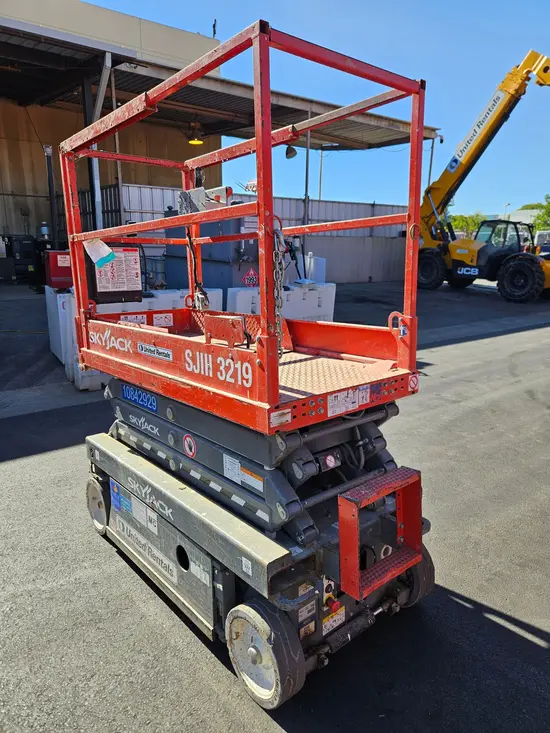 2018 Skyjack SJIII3219 Scissor Lift