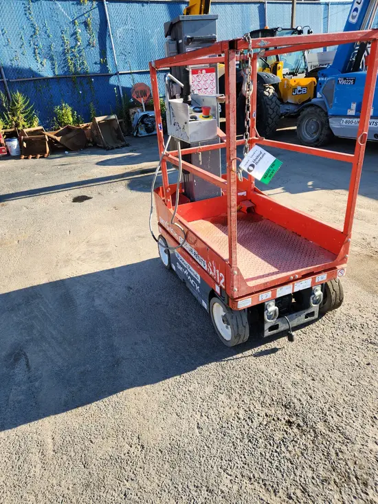 2017 Skyjack SJ12 Self-Propelled One-Person Lift