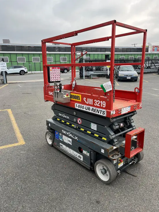 2017 Skyjack SJIII3219 Scissor Lift