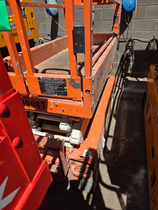 2018 Snorkel S3219E Scissor Lift