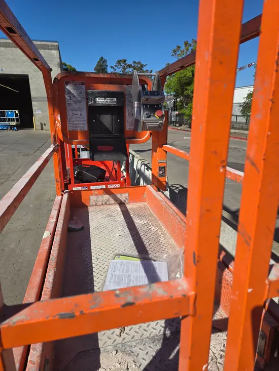 2018 Snorkel S3219E Scissor Lift