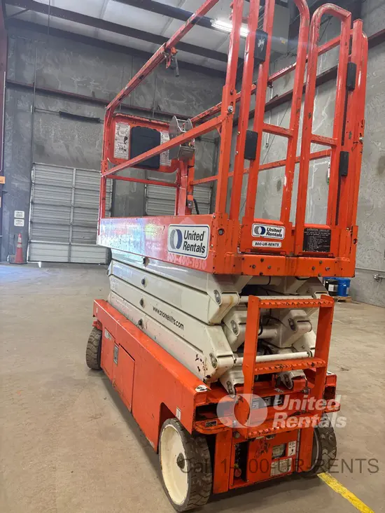 2019 Snorkel S3226E Scissor Lift