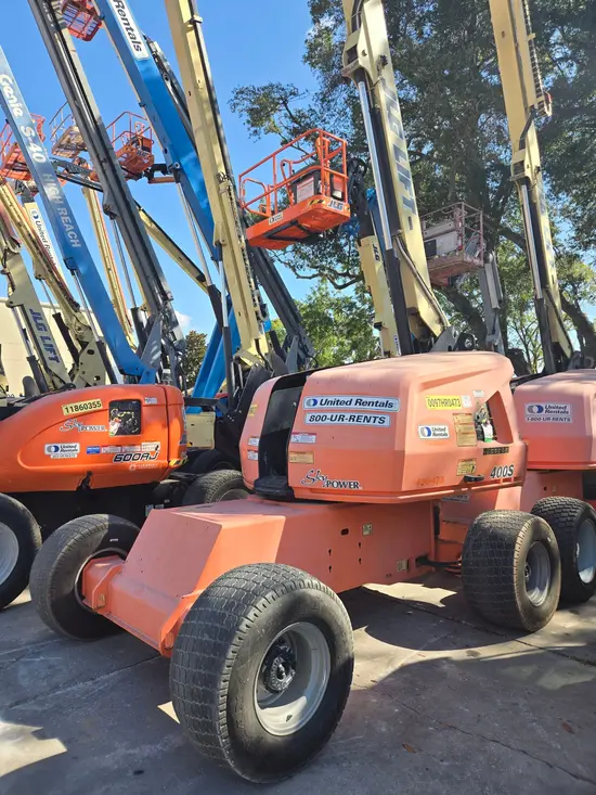 2017 JLG 400S Boom Lift