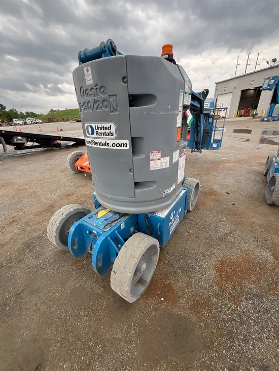 2016 Genie Z-30/20N Articulating Boom Lift