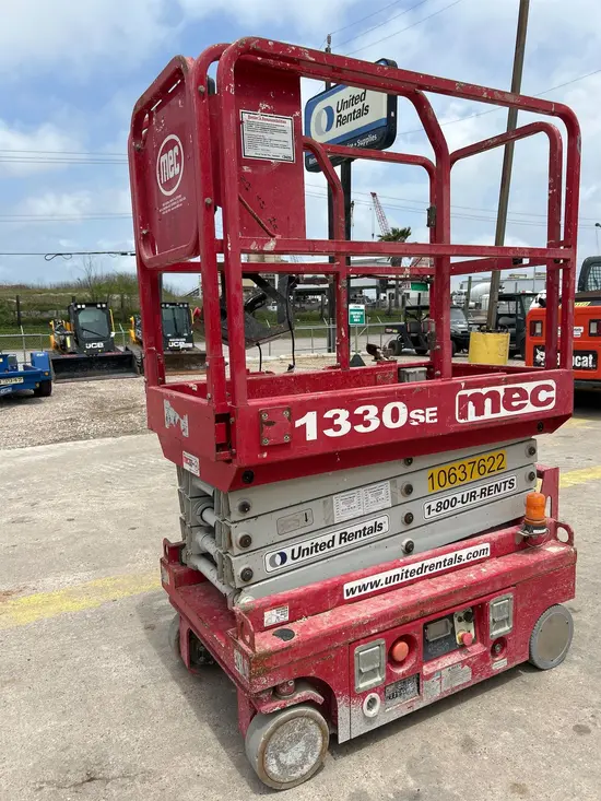 2017 MEC 1330SE Scissor Lift
