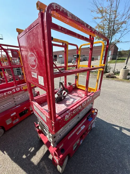 2021 MEC MICRO 13-XD Scissor Lift
