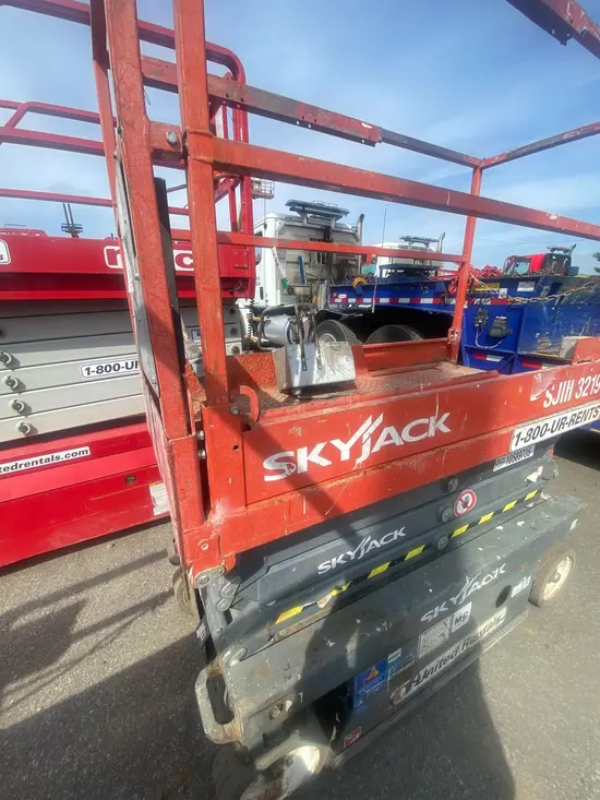 2017 Skyjack SJIII3219 Scissor Lift