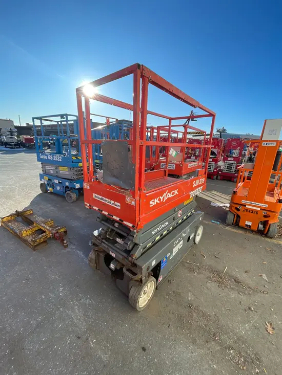 2018 Skyjack SJIII3219 Scissor Lift