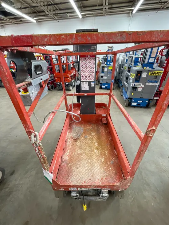 2017 Skyjack SJ12 Self-Propelled One-Person Lift