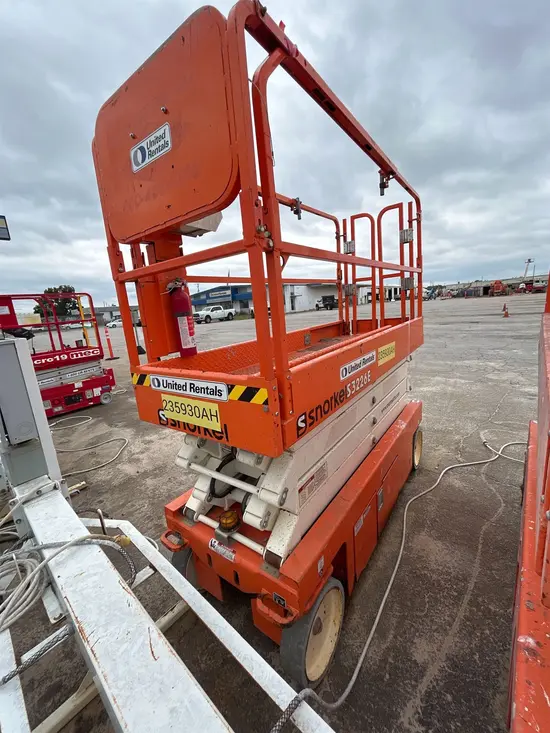 2019 Snorkel S3226E Scissor Lift