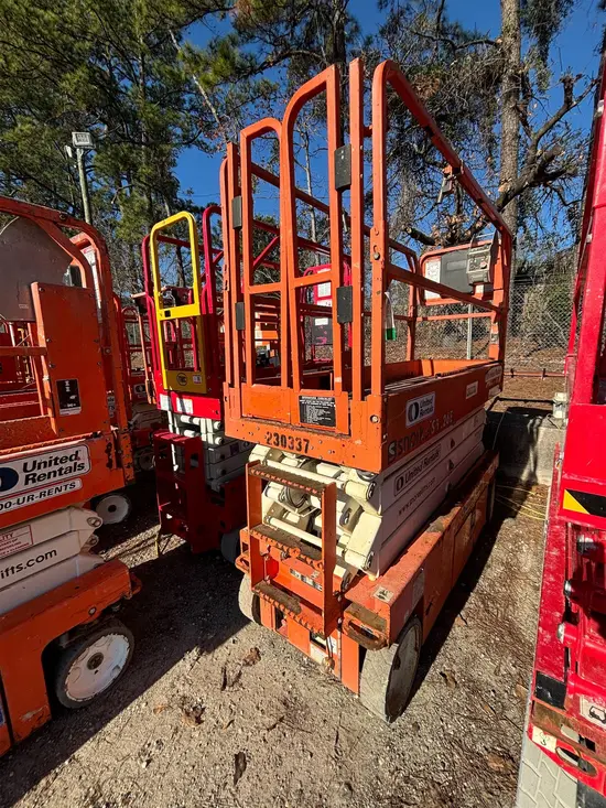2019 Snorkel S3226E Scissor Lift