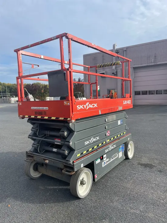 2017 Skyjack SJIII4632 Scissor Lift