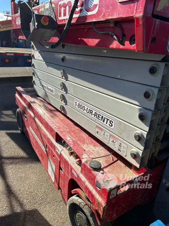 2017 MEC 4046SE Scissor Lift