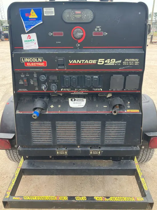 2019 Lincoln Electric VANTAGE 549 Welder