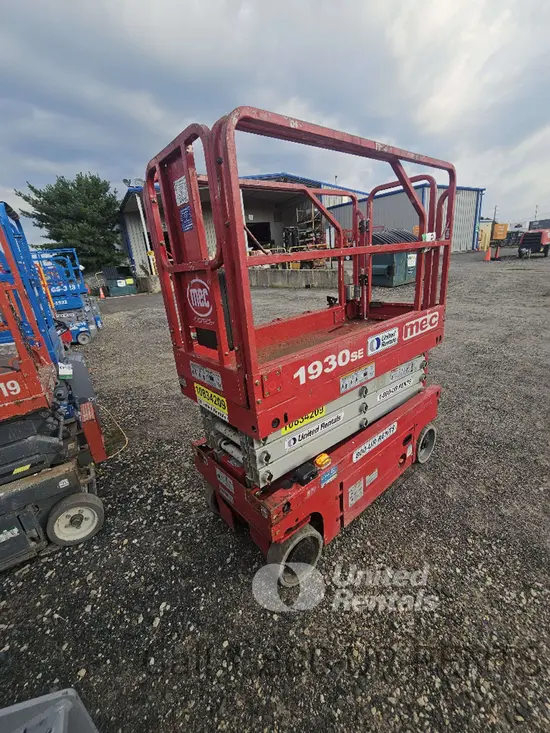 2018 MEC 1930SE Scissor Lift