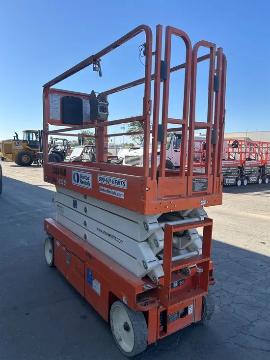 2019 Snorkel S3226E Scissor Lift
