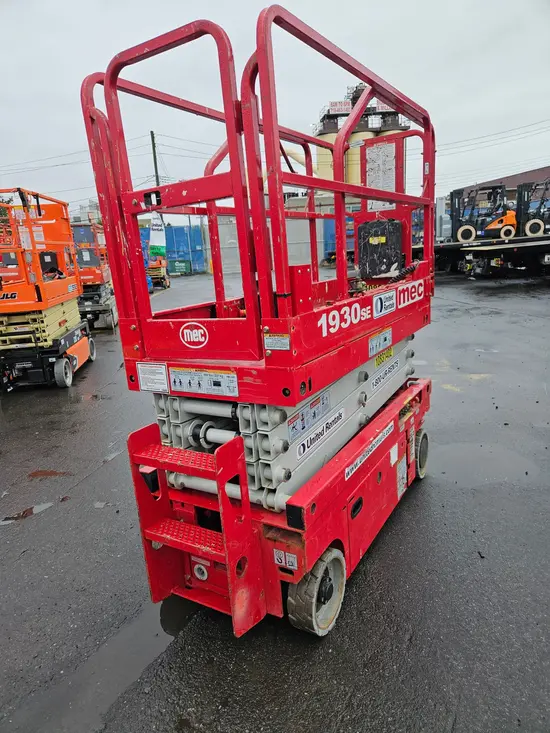 2018 MEC 1930SE Scissor Lift