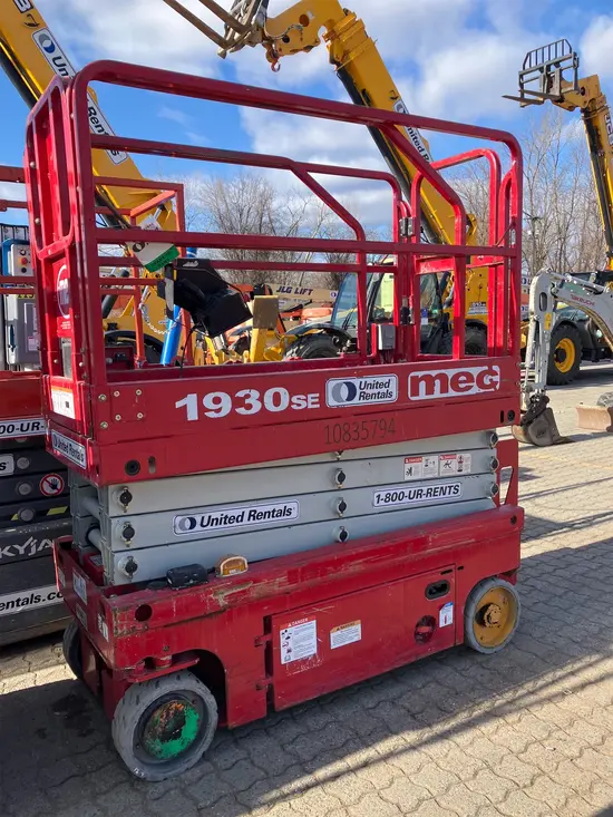 2018 MEC 1930SE Scissor Lift