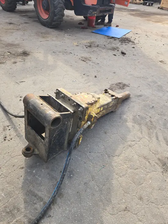 2021 Epiroc SB 452 Attachment