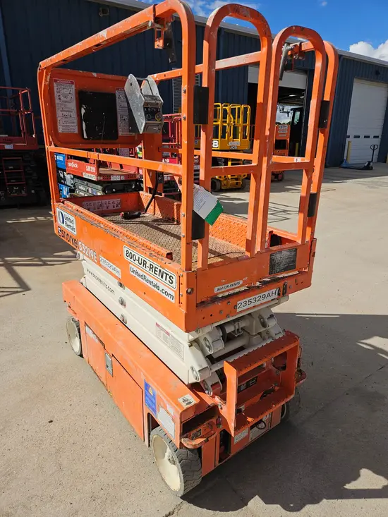 2019 Snorkel S3219E Scissor Lift