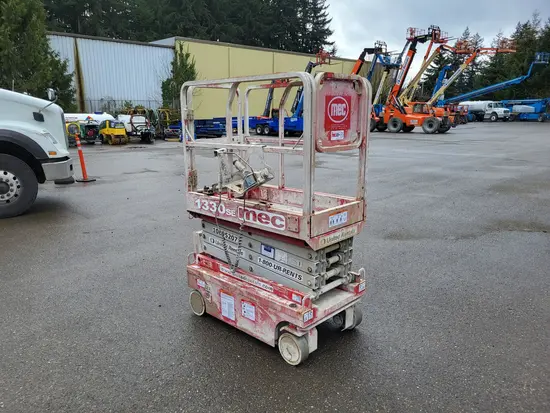 2019 MEC 1330SE Scissor Lift