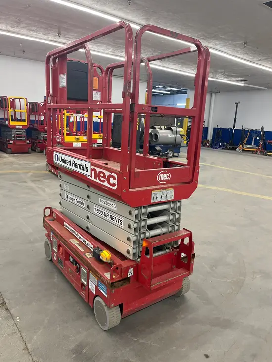2019 MEC MICRO 19 Scissor Lift