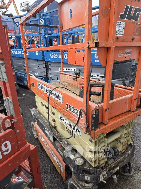 2017 JLG 1932R Scissor Lift