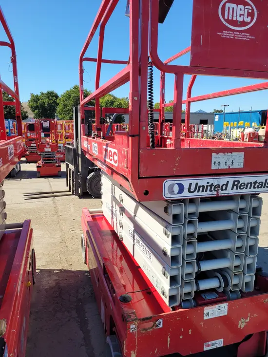 2017 MEC 4046SE Scissor Lift