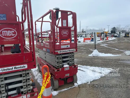 2019 MEC 2632SE Scissor Lift