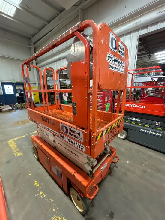 2018 Snorkel S3219E Scissor Lift