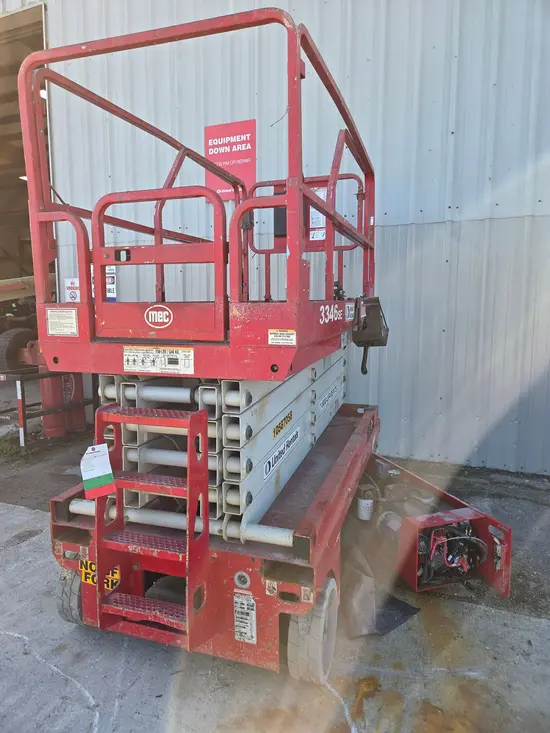 2017 MEC 3346SE Scissor Lift