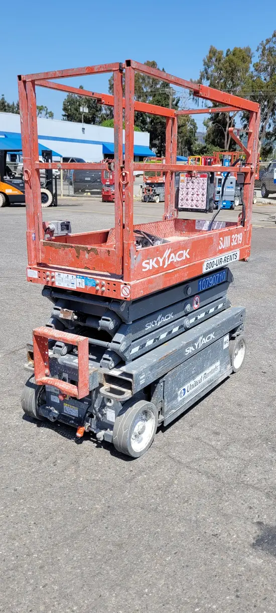 2018 Skyjack SJIII3219 Scissor Lift
