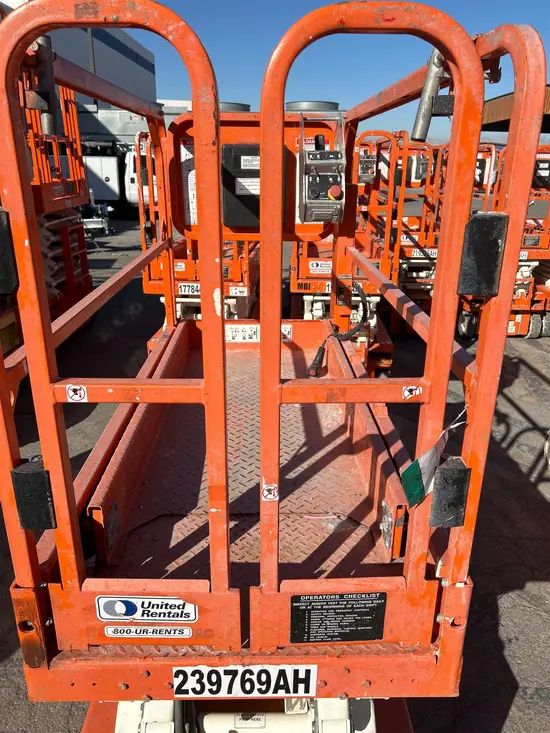 2019 Snorkel S3219E Scissor Lift