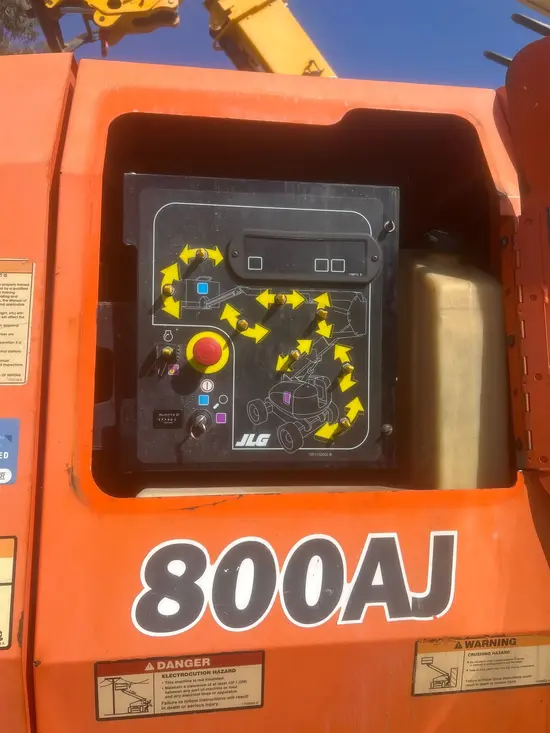 2017 JLG 800AJ Articulating Boom Lift