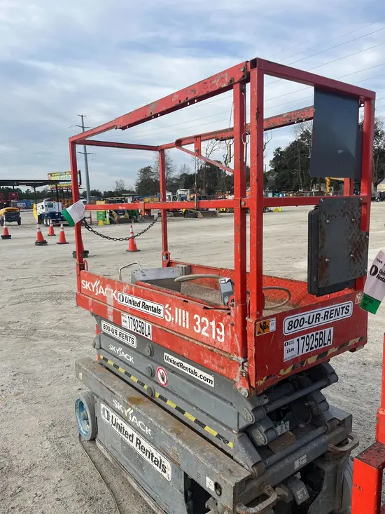 2015 Skyjack SJIII3219 Scissor Lift