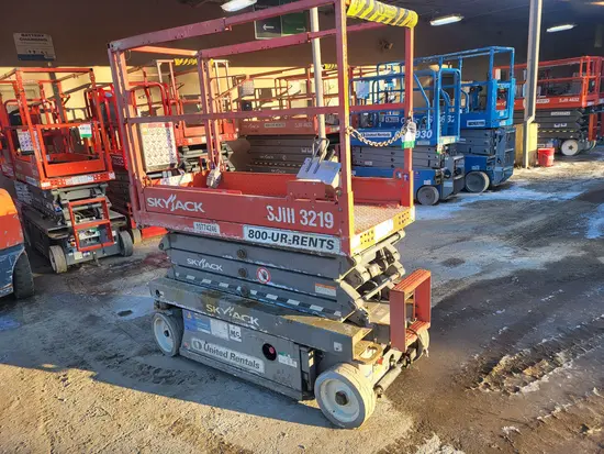 2018 Skyjack SJIII3219 Scissor Lift