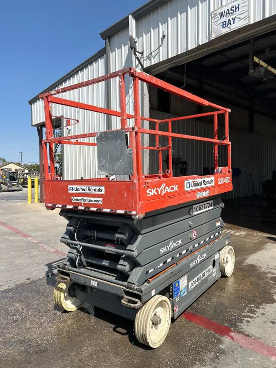 2017 Skyjack SJIII4632 Scissor Lift