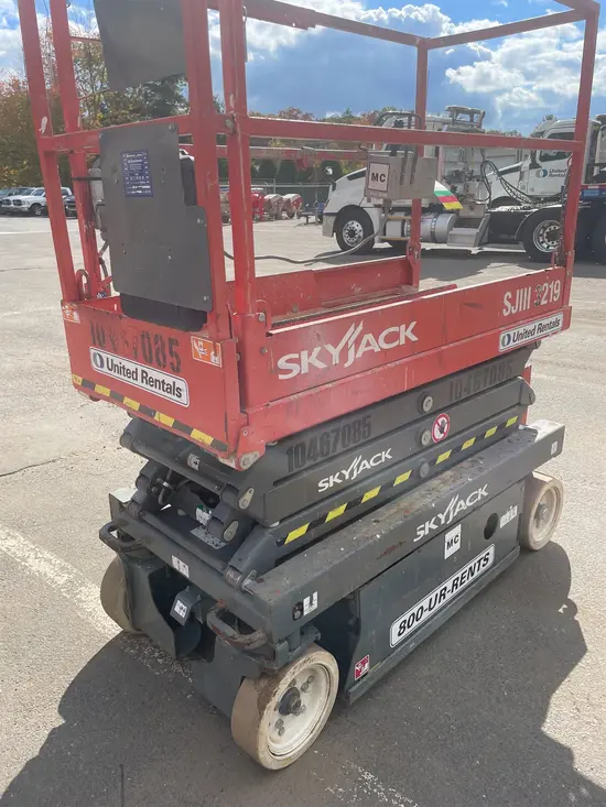 2016 Skyjack SJIII3219 Scissor Lift