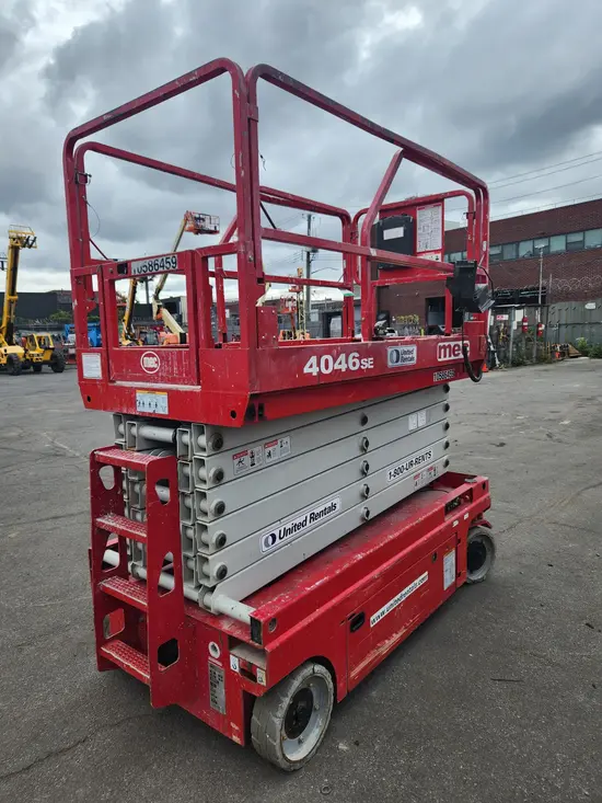 2017 MEC 4046SE Scissor Lift