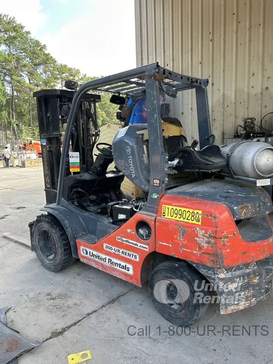 2019 Toyota 8FGU30 Warehouse Forklift