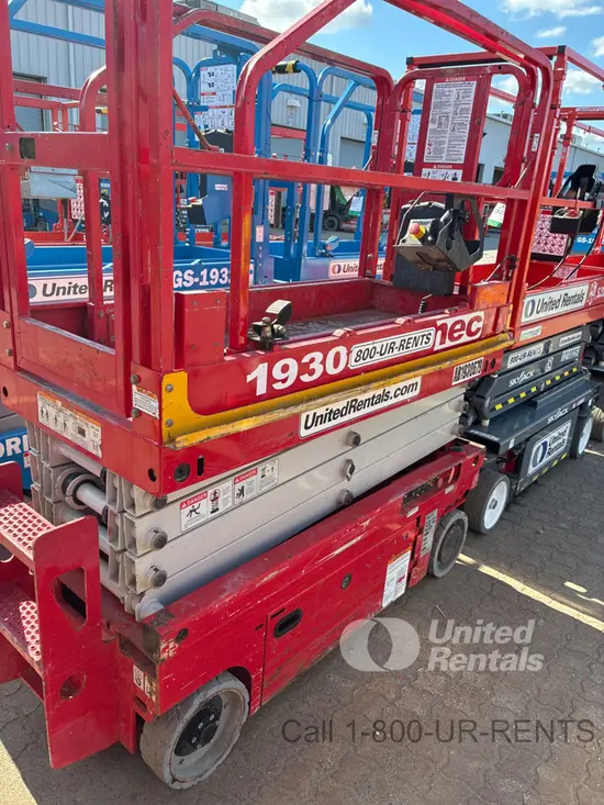 2017 MEC 1930SE Scissor Lift
