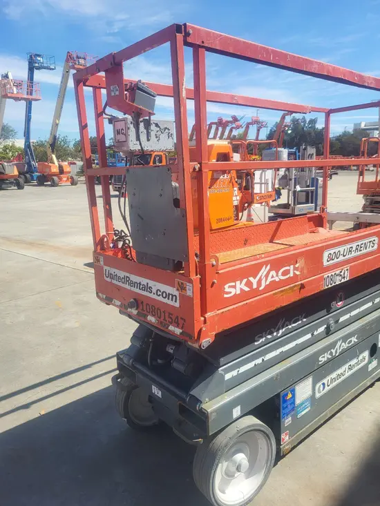 2018 Skyjack SJIII3220 Scissor Lift