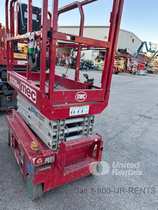2017 MEC 1330SE Scissor Lift