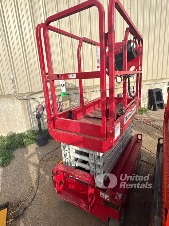 2018 MEC MICRO 19 Scissor Lift