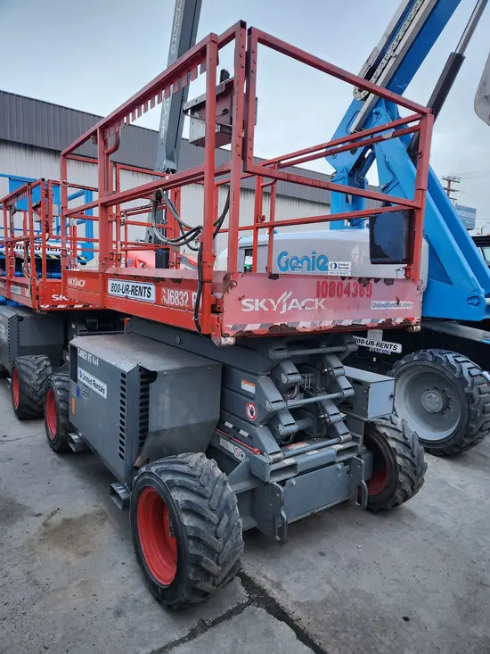 2018 Skyjack SJ6832RT Rough Terrain Scissor Lift